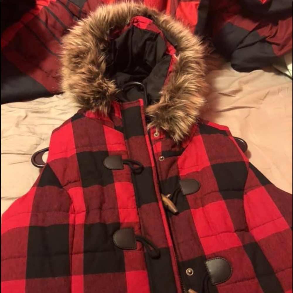 Buffalos plaid vest